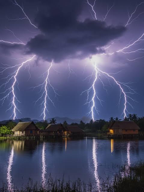 Catatumbo Lightning: World's Eternal Storm Safari - 1